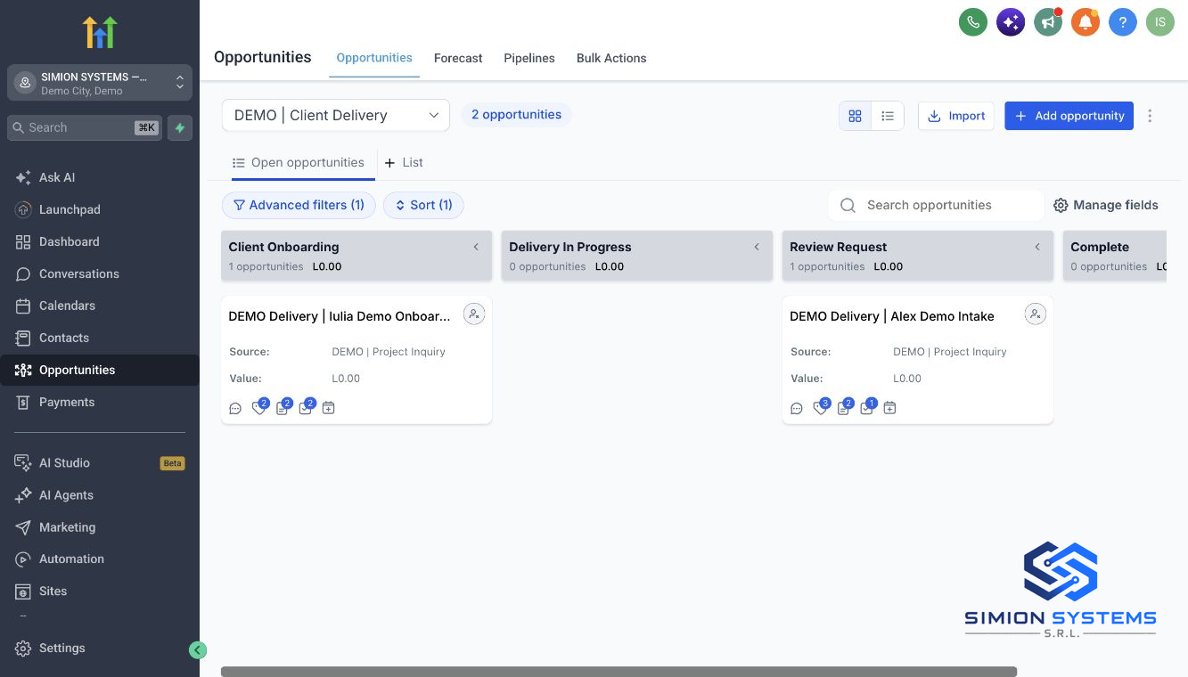 Onboarding-ul și etapa Review Request coexistă în pipeline-ul de livrare, separat de vânzări.